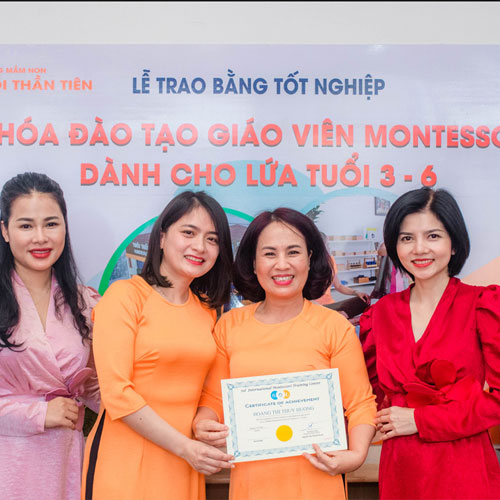 Lễ trao bằng tốt nghiệp khóa đào tạo giáo viên Montessori dành cho lứa tuổi 3-6 do viện Montessori Canada tại Việt Nam IMTC SOL và tuổi thần tiên đồng tổ chức